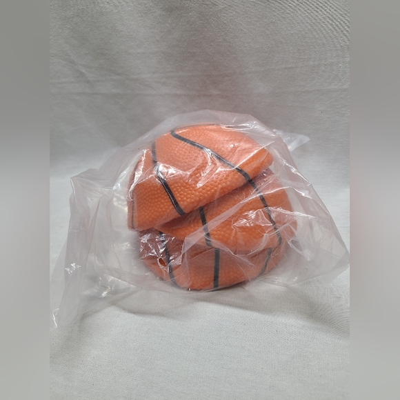 5 Inch Mini Basketball Balls Indoor Outdoor Play 3 Pack- New - Picture 2 of 3